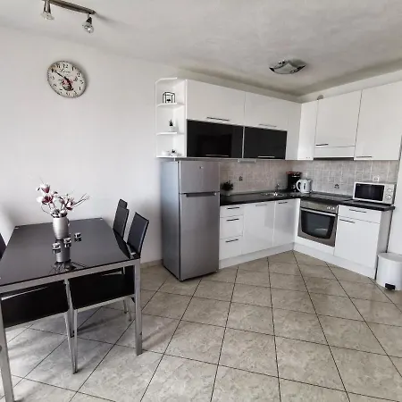Apartment Jelena Seget Vranjica
